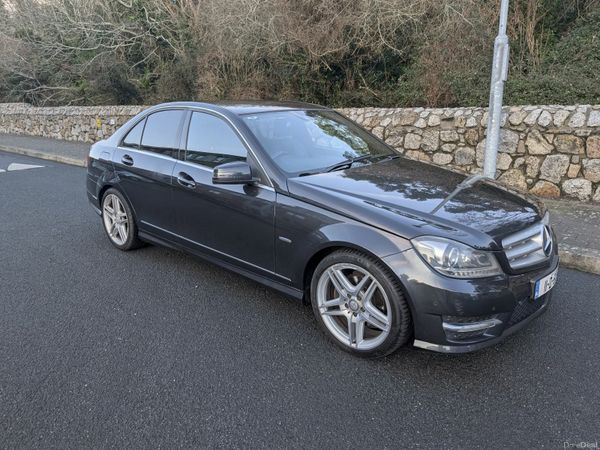 Mercedes-Benz C-Class Saloon, Diesel, 2011, Black