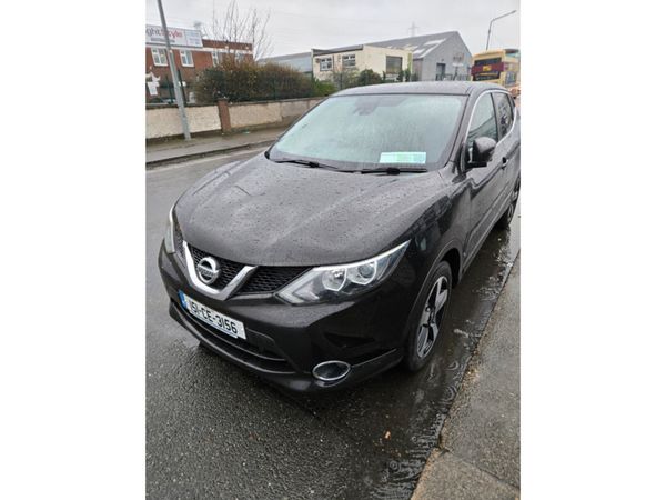 Nissan Qashqai MPV, Diesel, 2015, Black