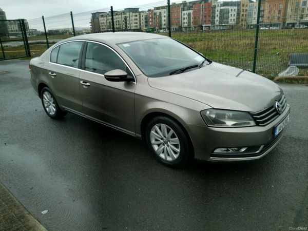 Volkswagen Passat Saloon, Diesel, 2014, Brown