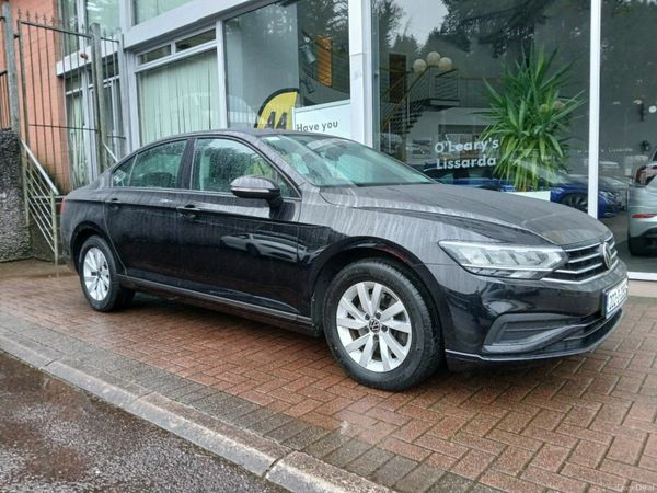Volkswagen Passat Saloon, Diesel, 2020, Black