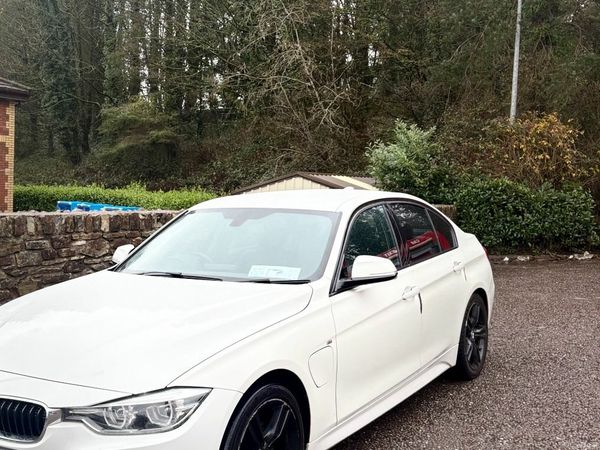 BMW 3-Series Saloon, Petrol Plug-in Hybrid, 2018, White