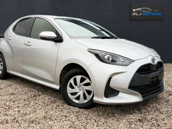 Toyota Yaris Hatchback, Petrol, 2020, Silver