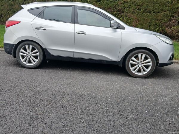 Hyundai ix35 SUV, Diesel, 2012, Silver