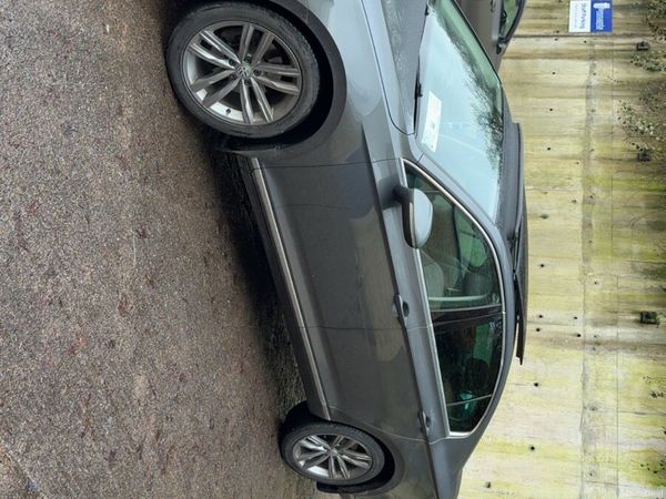Volkswagen Passat Saloon, Diesel, 2017, Grey