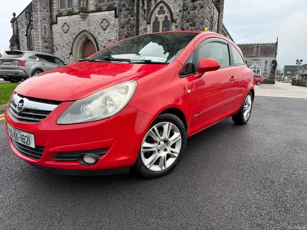 Opel Corsa Hatchback, Petrol, 2009, Red