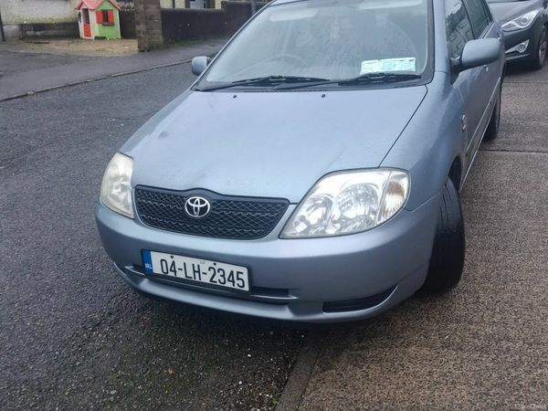 Toyota Corolla Saloon, Petrol, 2004, Grey