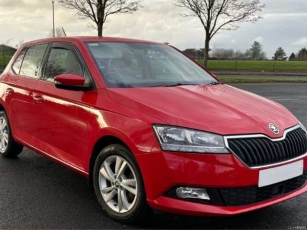 Skoda Fabia Hatchback, Petrol, 2018, Red