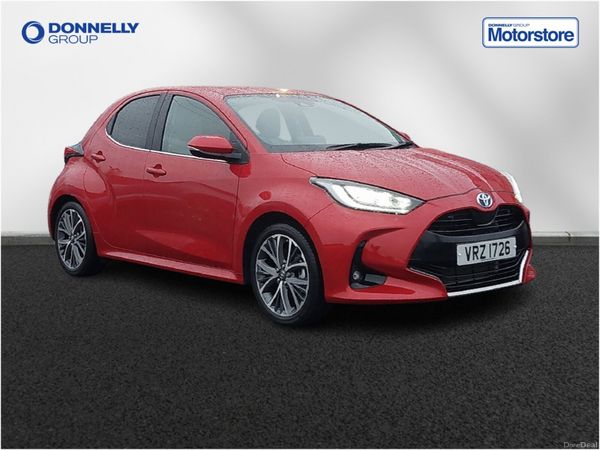 Toyota Yaris Hatchback, Petrol Hybrid, 2023, Red