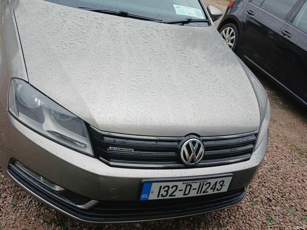 Volkswagen Passat Saloon, Diesel, 2013, Brown