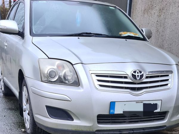 Toyota Avensis Hatchback, Diesel, 2009, Silver