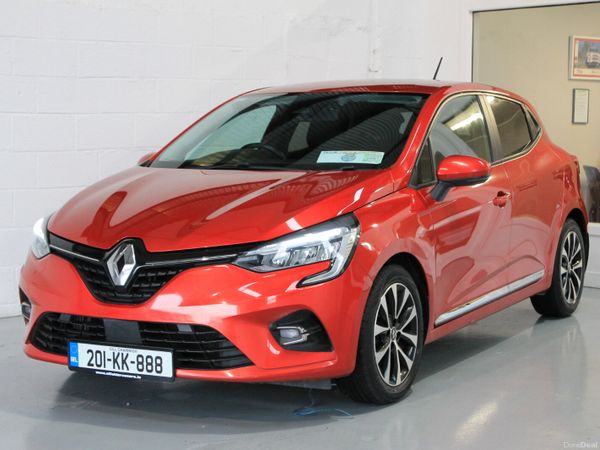 Renault Clio Hatchback, Petrol, 2020, Red
