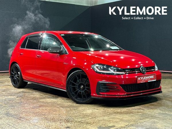 Volkswagen Golf Hatchback, Petrol, 2018, Red