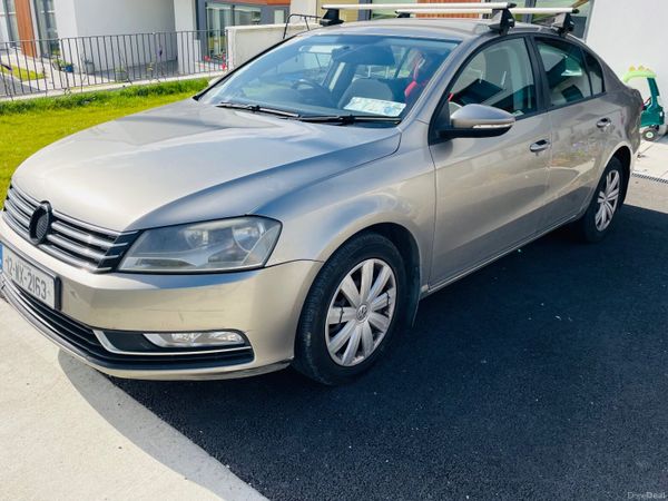 Volkswagen Passat Saloon, Diesel, 2012, Brown