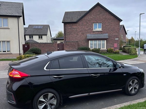 Hyundai IONIQ Hatchback, Electric, 2019, Black