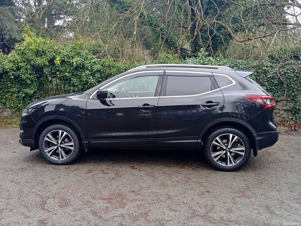 Nissan Qashqai MPV, Diesel, 2020, Black