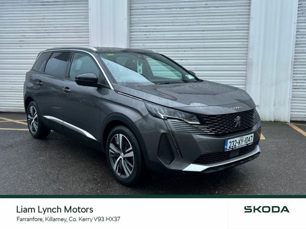 Peugeot 5008 MPV, Diesel, 2023, Grey