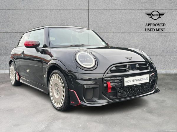 Mini Cooper Hatchback, Petrol, 2025, Black