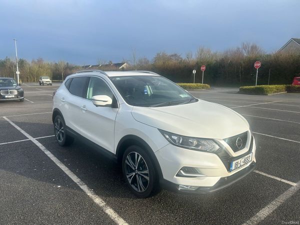 Nissan Qashqai Hatchback, Diesel, 2018, White
