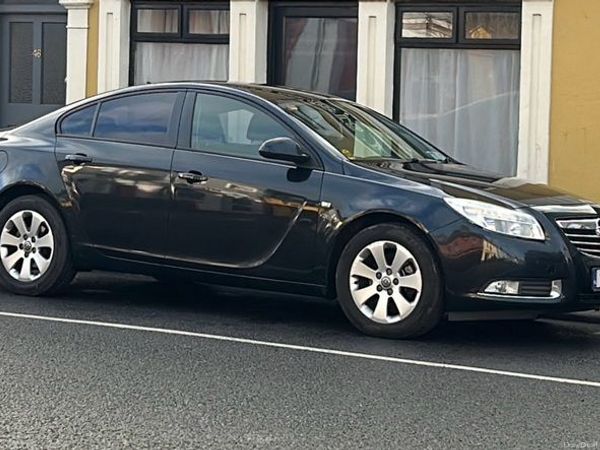 Opel Insignia MPV, Diesel, 2012, Black