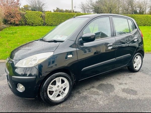 Hyundai i10 Hatchback, Petrol, 2010, Black