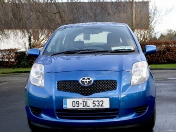 Toyota Yaris Hatchback, Petrol, 2009, Blue