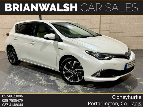 Toyota Auris Hatchback, Petrol Hybrid, 2016, White