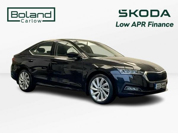 Skoda Octavia Saloon, Diesel, 2023, Black