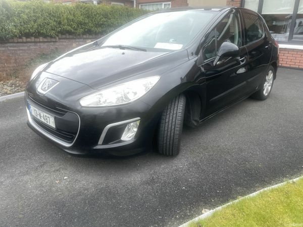 Peugeot 308 MPV, Diesel, 2013, Black