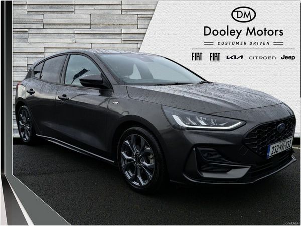 Ford Focus Hatchback, Diesel, 2023, Grey