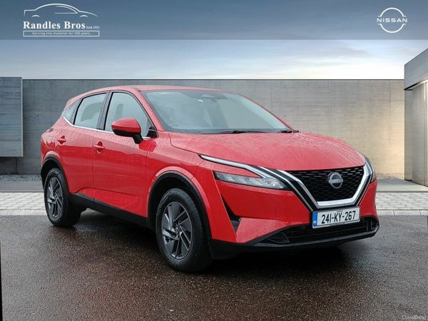 Nissan Qashqai MPV, Petrol, 2024, Red