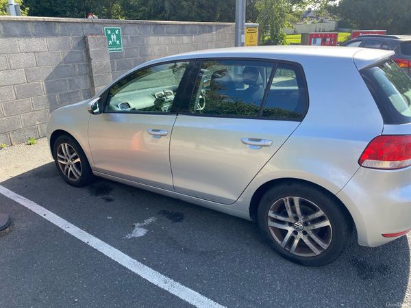 Volkswagen Golf Hatchback, Petrol, 2009, Silver
