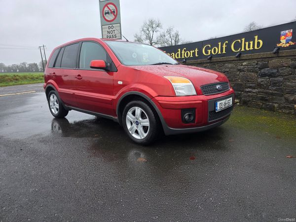 Ford Fusion Hatchback, Petrol, 2009, Red