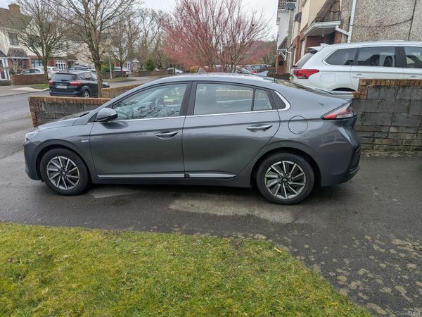 Hyundai IONIQ Hatchback, Electric, 2020, Grey