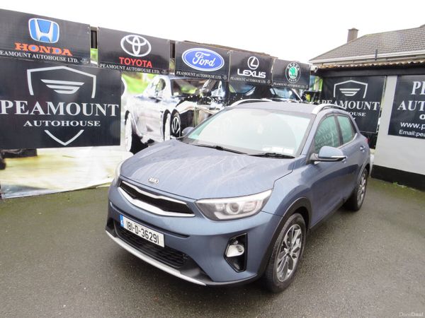 Kia Stonic Estate/Jeep, Petrol, 2018, Blue