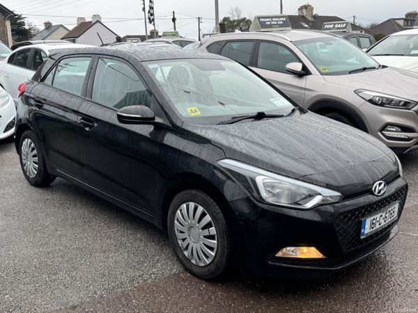 Hyundai i20 Hatchback, Petrol, 2016, Black