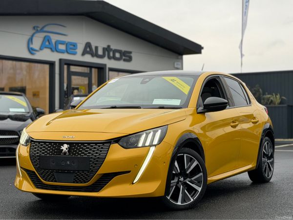 Peugeot 208 Hatchback, Petrol, 2020, Yellow