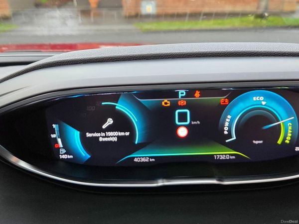 Peugeot 3008 MPV, Petrol Plug-in Hybrid, 2022, Red