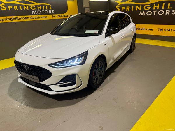 Ford Focus Hatchback, Petrol, 2026, White