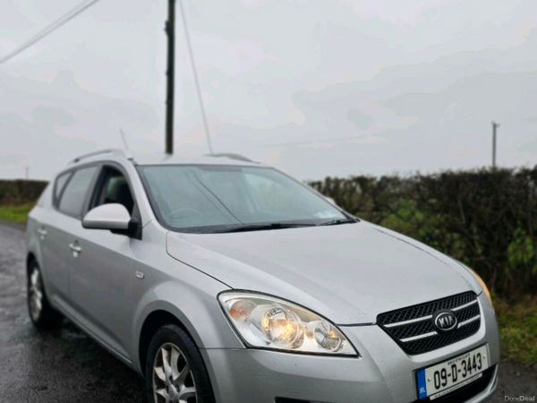 Kia Ceed Estate, Diesel, 2009, Silver