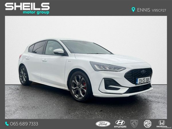 Ford Focus Hatchback, Petrol, 2023, White