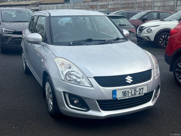 Suzuki Swift Hatchback, Petrol, 2016, Silver