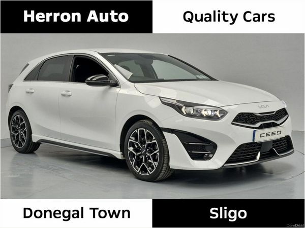 Kia Ceed Hatchback, Petrol, 2022, White