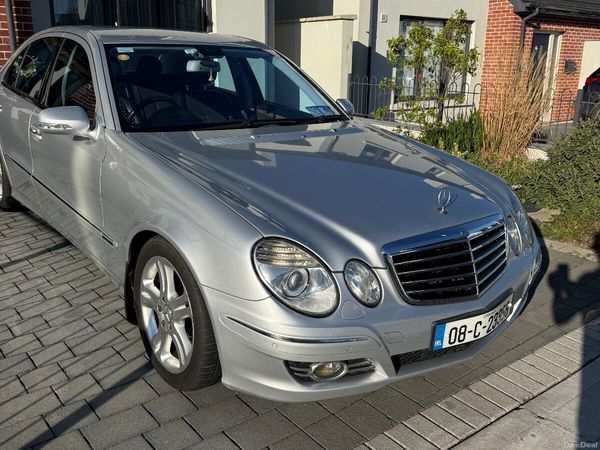 Mercedes-Benz E-Class Saloon, Diesel, 2008, Silver