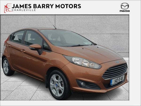 Ford Fiesta Hatchback, Petrol, 2014, Gold