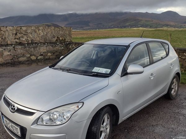 Hyundai i30 Hatchback, Diesel, 2009, Silver