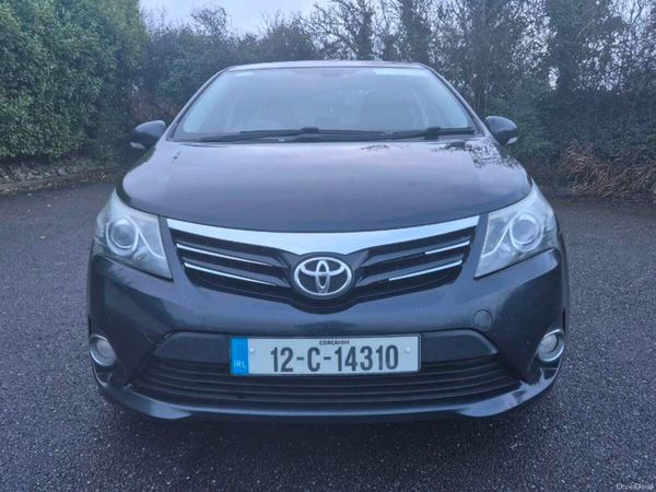 Toyota Avensis Saloon, Diesel, 2012, Grey