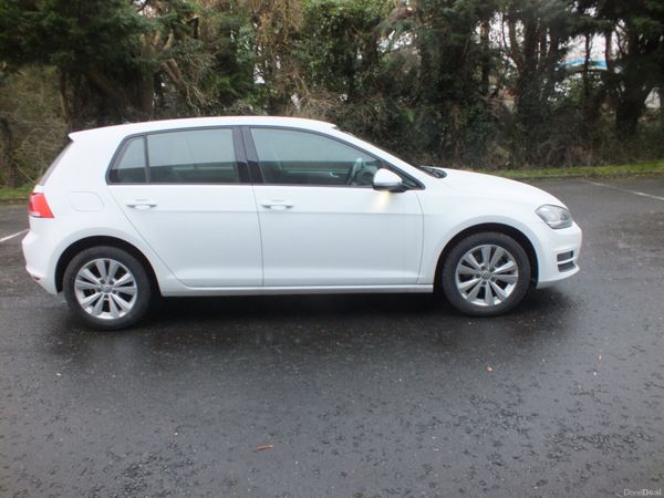 Volkswagen Golf Hatchback, Petrol, 2015, White