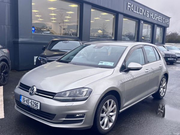 Volkswagen Golf Hatchback, Petrol, 2015, Gold