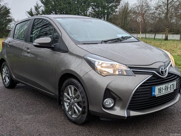 Toyota Yaris Hatchback, Petrol, 2016, Grey
