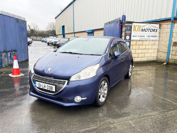 Peugeot 208 Hatchback, Petrol, 2013, Blue